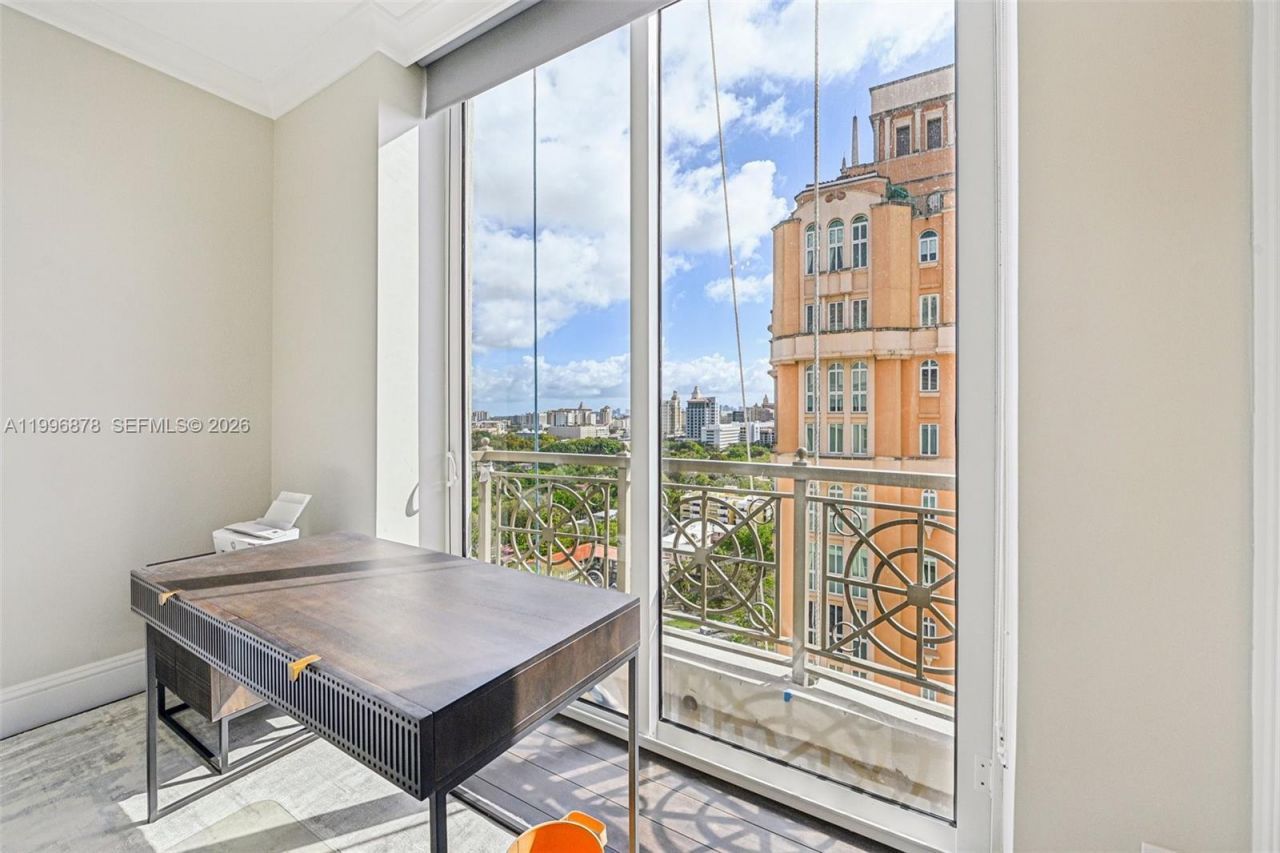 626 Coral Way, Unit 1501, Coral Gables, FL 33134 Photo