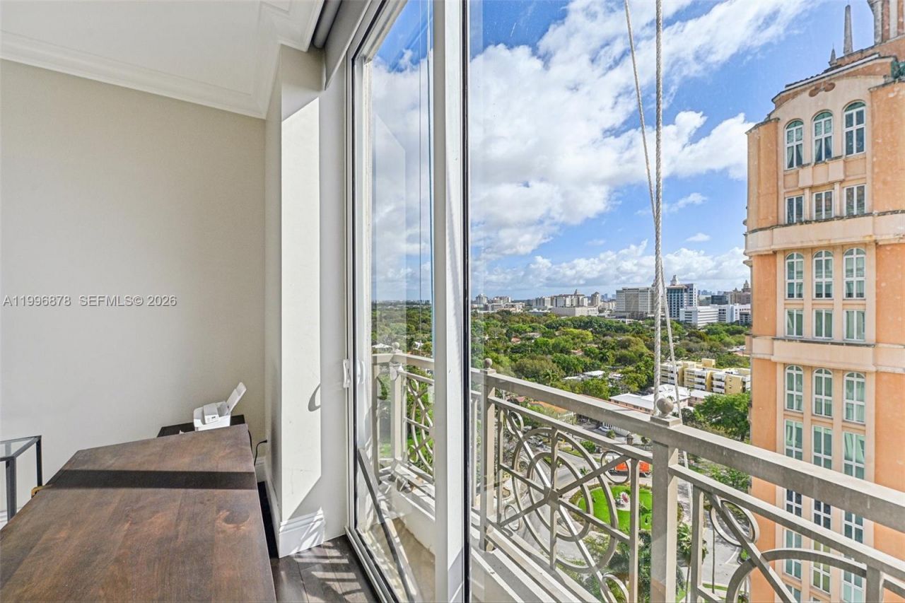 626 Coral Way, Unit 1501, Coral Gables, FL 33134 Photo