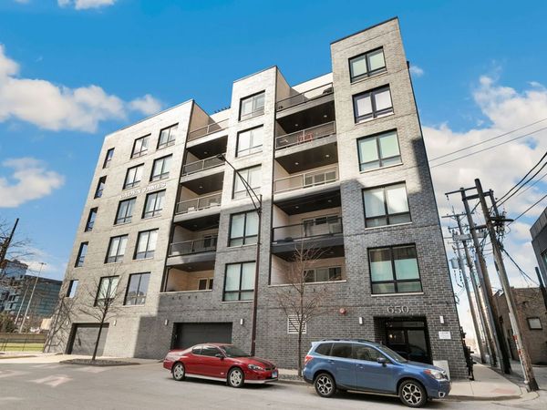 650 N Morgan Street , Unit 202, Chicago, IL 60642
