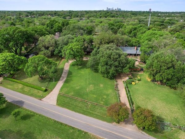 3505 W Lawther Drive, Dallas, TX 75214