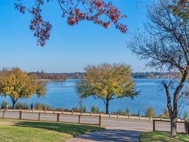 3505 W Lawther Drive, Dallas, TX 75214