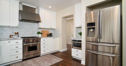 905 47th St, Sacramento, CA 95819 Photo