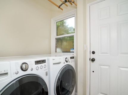 905 47th St, Sacramento, CA 95819 Photo