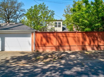 905 47th St, Sacramento, CA 95819 Photo