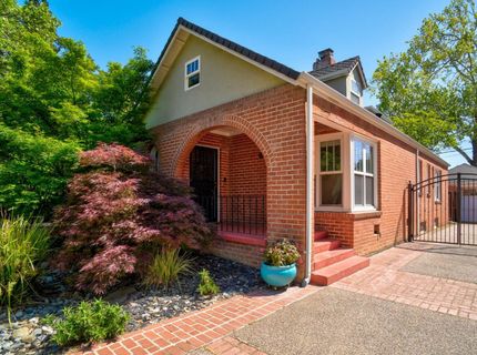 905 47th St, Sacramento, CA 95819 Photo