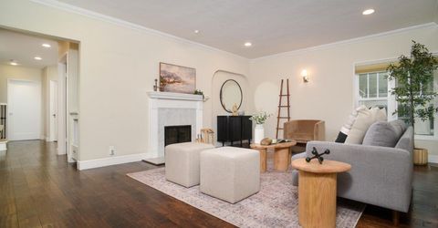 905 47th St, Sacramento, CA 95819 Photo