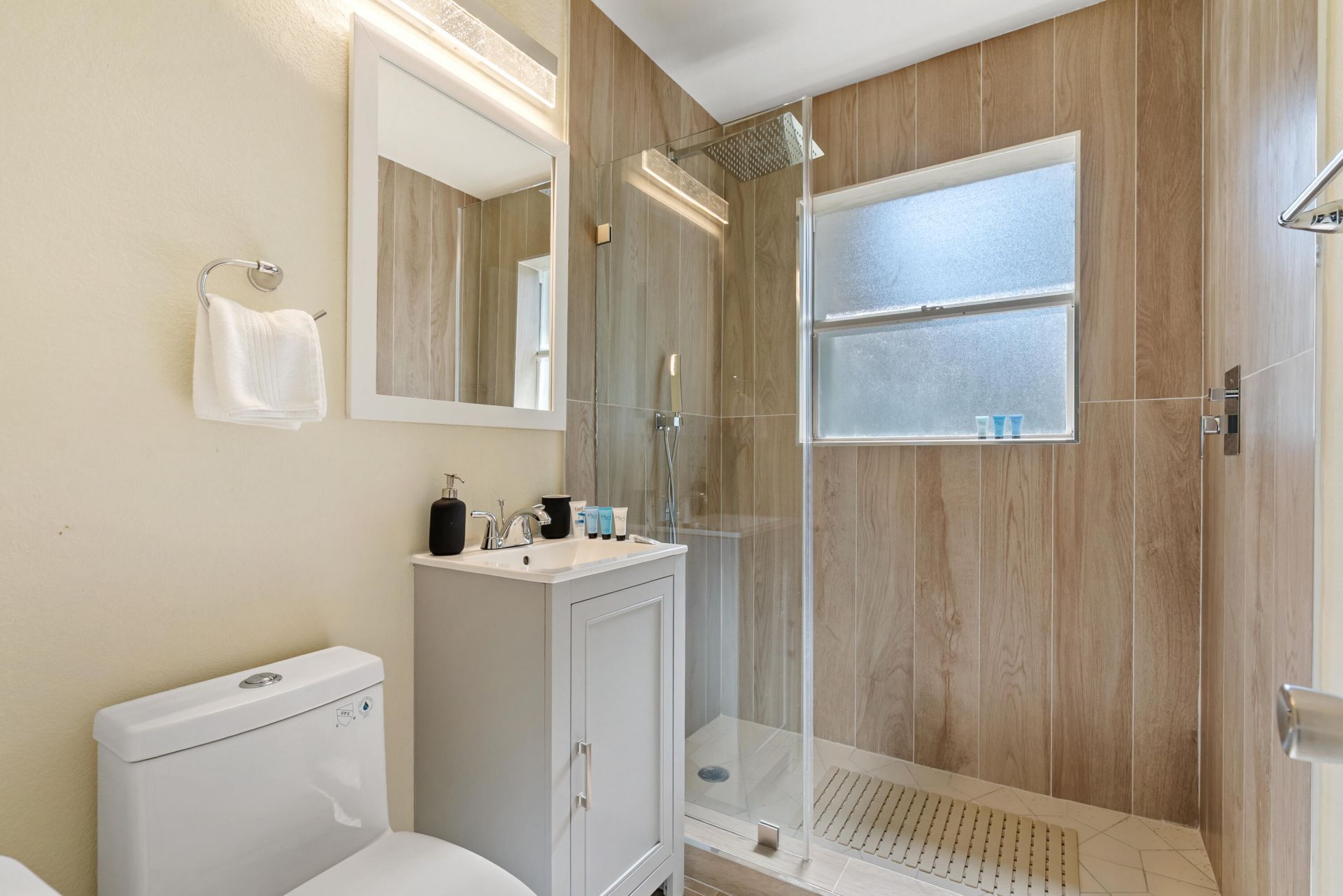 20 NE 17th Avenue, Pompano Beach, FL 33060 Photo