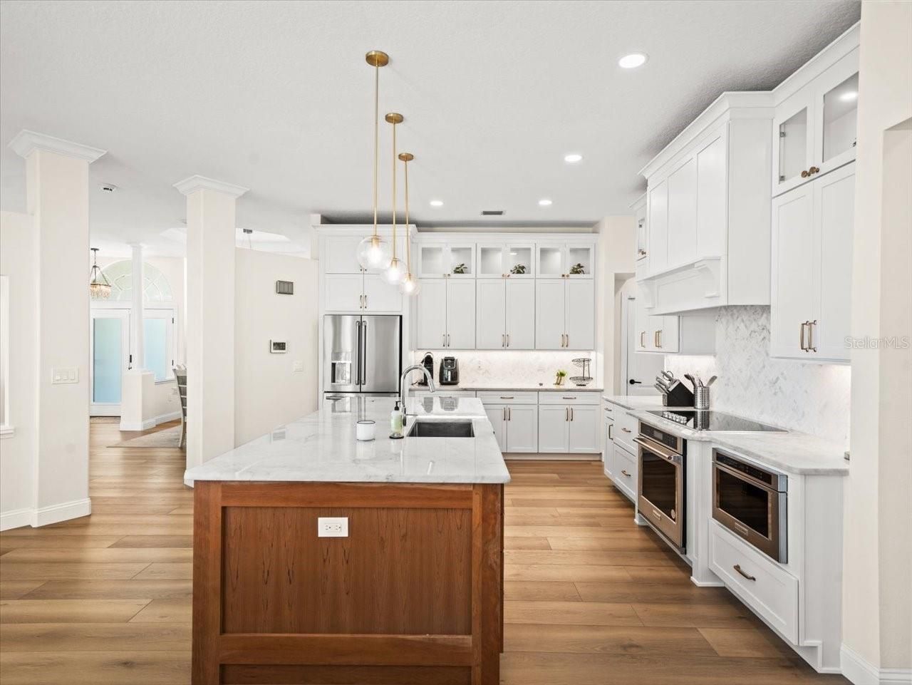 109 16th Street, Belleair Beach, FL 33786 Photo