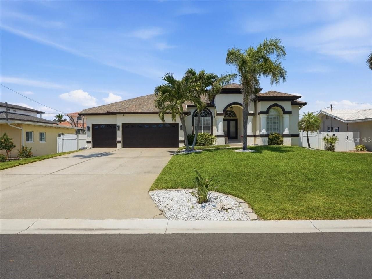 109 16th Street, Belleair Beach, FL 33786 Photo