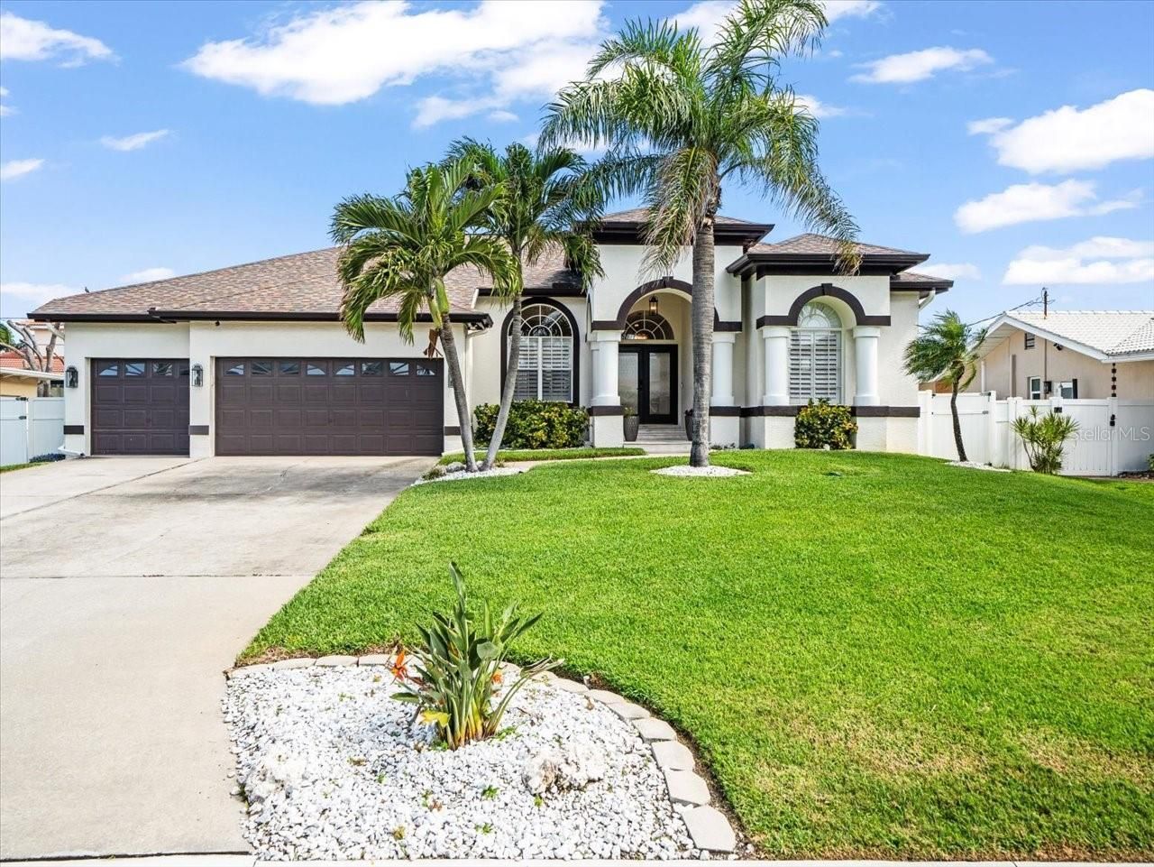 109 16th Street, Belleair Beach, FL 33786 Photo