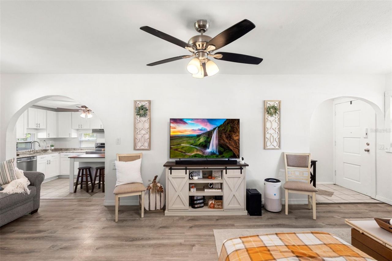 7001 13th Street N, Saint Petersburg, FL 33702 Photo