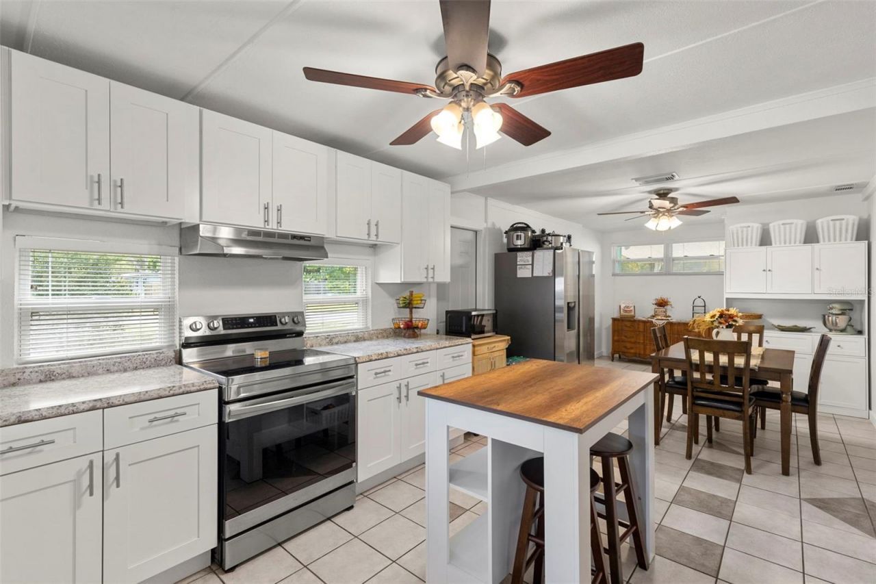 7001 13th Street N, Saint Petersburg, FL 33702 Photo