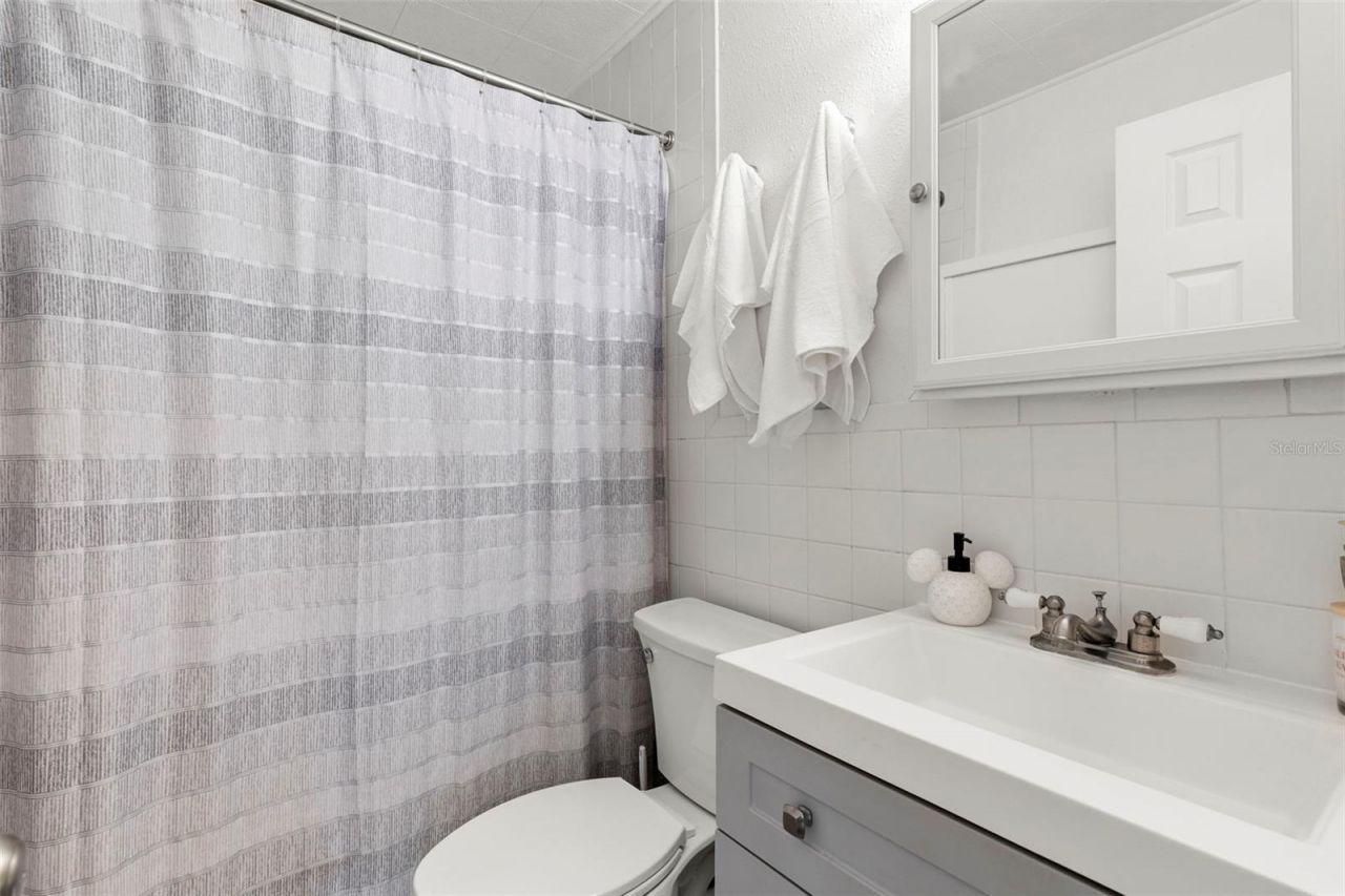 7001 13th Street N, Saint Petersburg, FL 33702 Photo