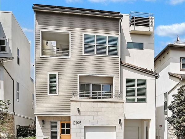 2105 Two Harbors Circle, Costa Mesa, CA 92627