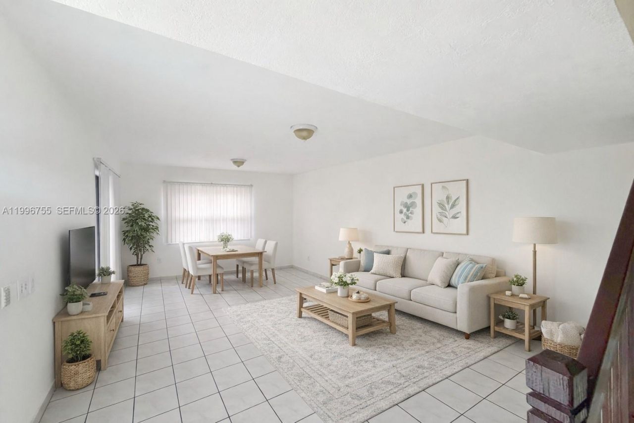 2455 W 67th Pl, Unit 10-14, Hialeah, FL 33016 Photo
