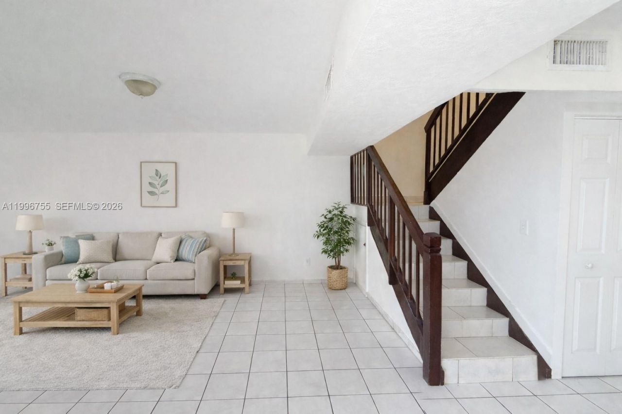 2455 W 67th Pl, Unit 10-14, Hialeah, FL 33016 Photo