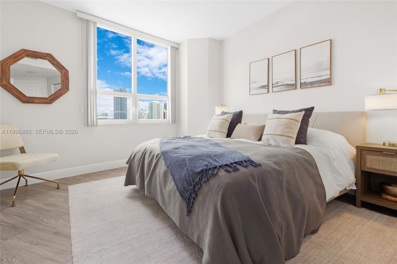 848 Brickell Key Dr, Unit 3905, Miami, FL 33131 Photo