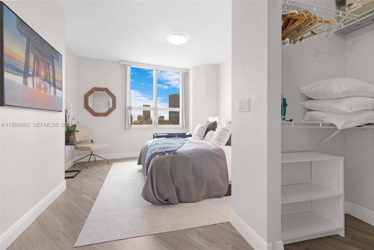 848 Brickell Key Dr, Unit 3905, Miami, FL 33131 Photo