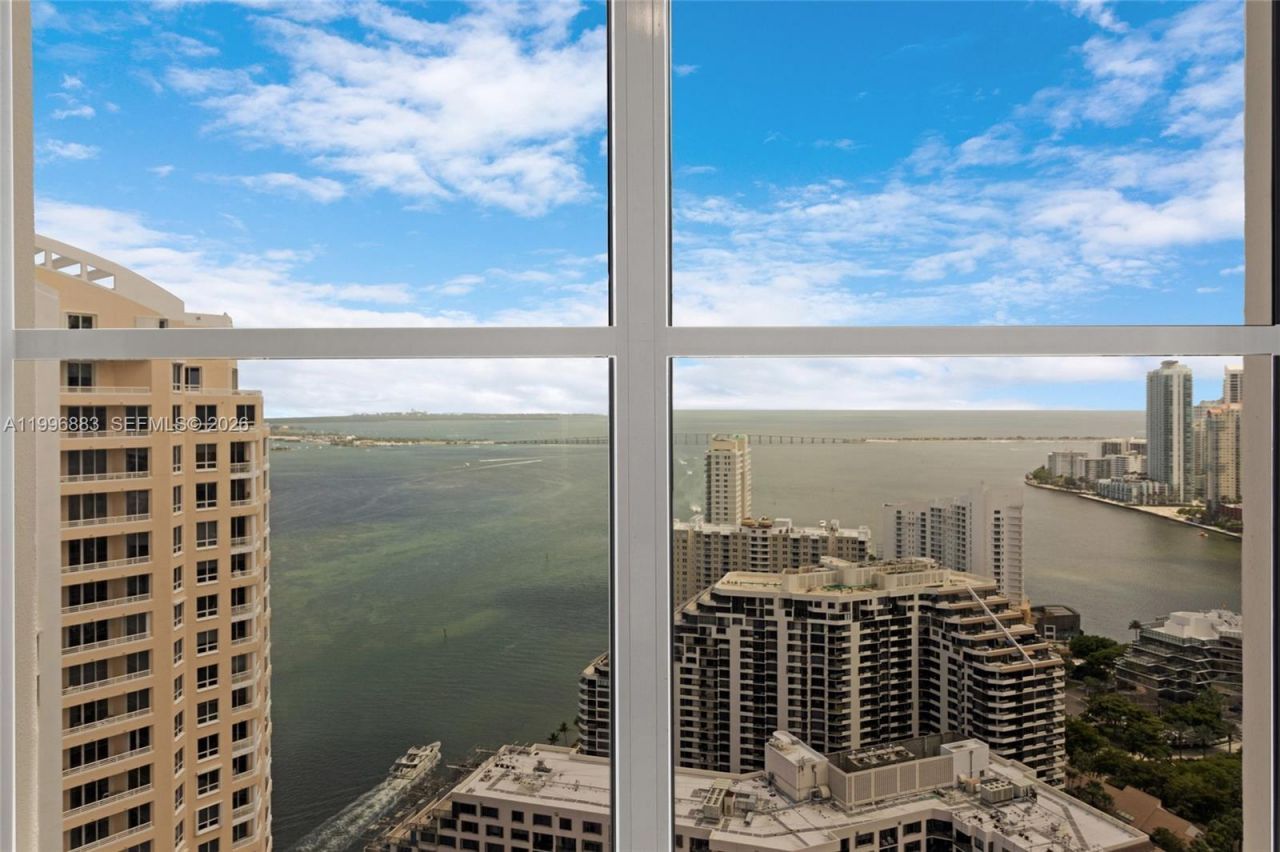 848 Brickell Key Dr, Unit 3905, Miami, FL 33131 Photo