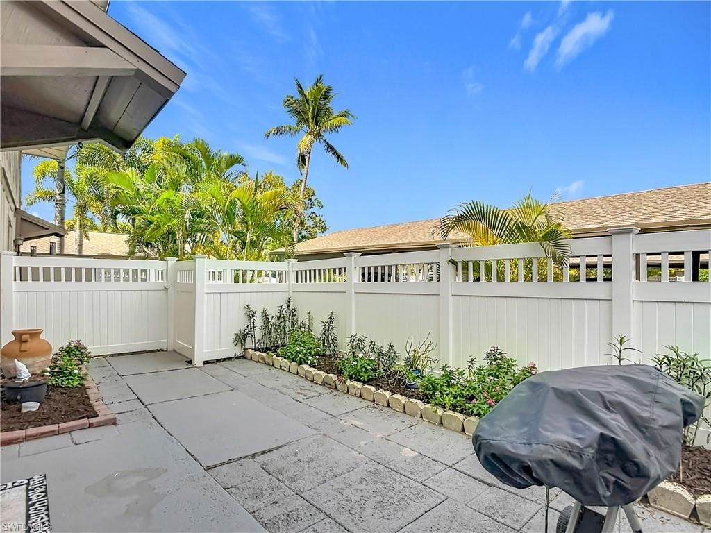 4293 Island Cir, Unit 4, Fort Myers, FL 33919 Photo