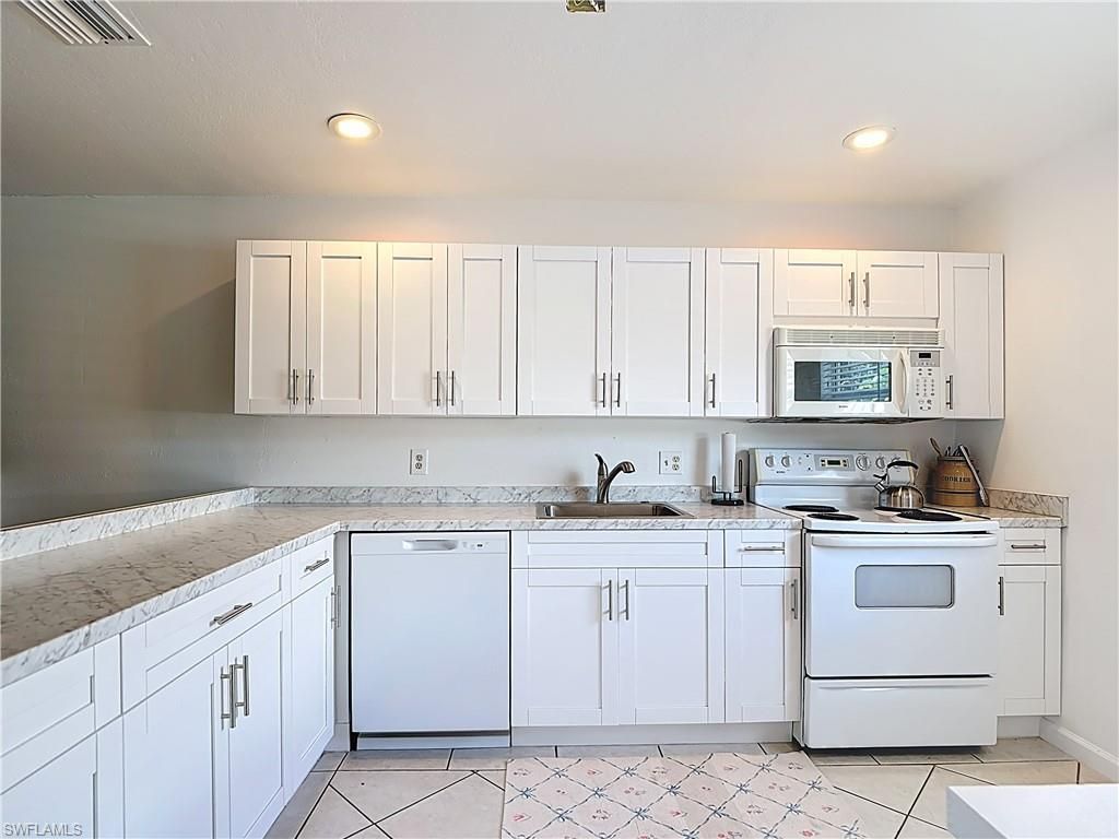 4293 Island Cir, Unit 4, Fort Myers, FL 33919 Photo