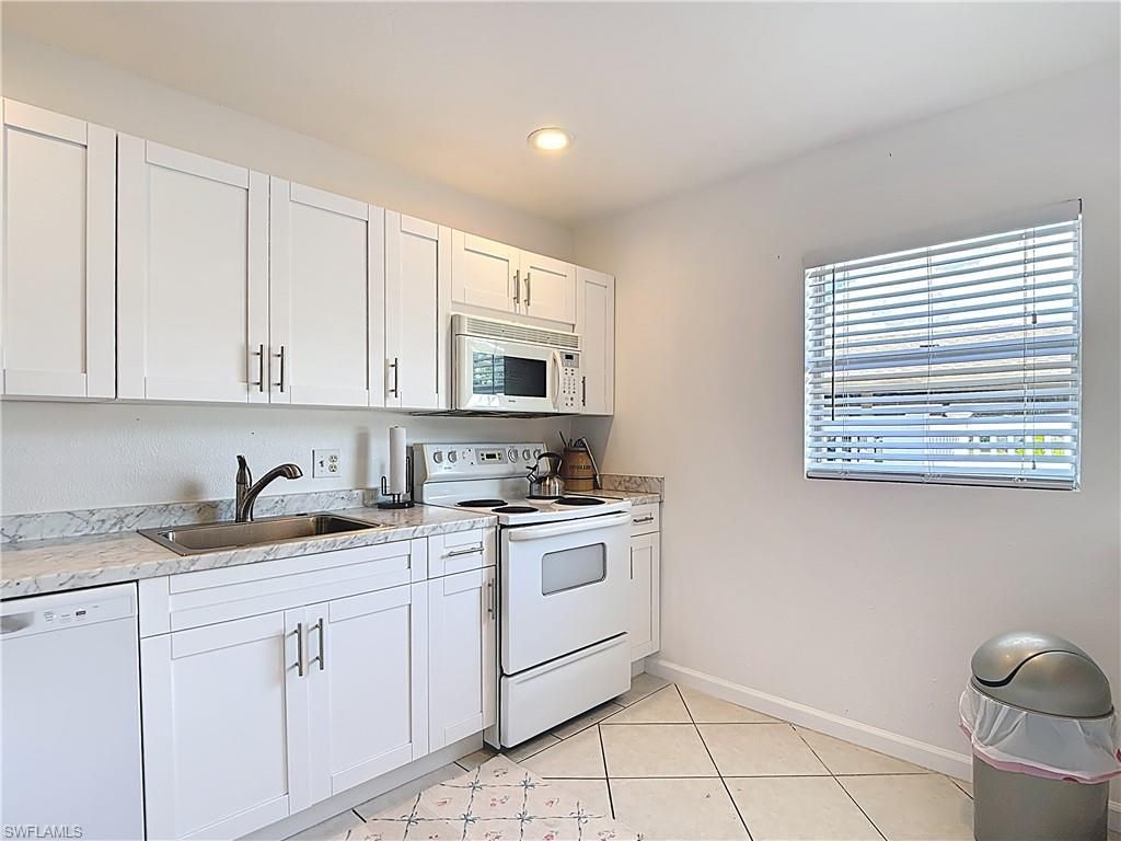 4293 Island Cir, Unit 4, Fort Myers, FL 33919 Photo