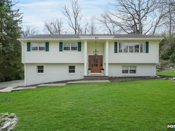 53 W Park Avenue, PARK RIDGE, NJ 07656