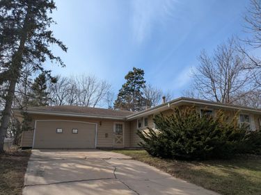 3367 Xylon Avenue N, New Hope, MN 55427