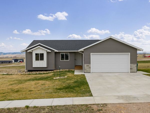 24009 Bridle Ridge Ct, Rapid City, SD 57701
