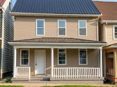 69 MAIN STREET, WOMELSDORF, PA 19567