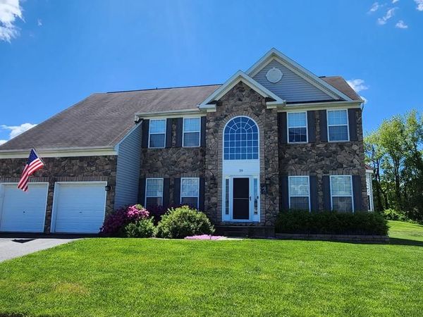 39 CALVARESE DRIVE, BEAR, DE 19701