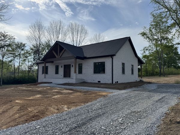 1103 Sycamore Valley Road, Ashland City, TN 37015