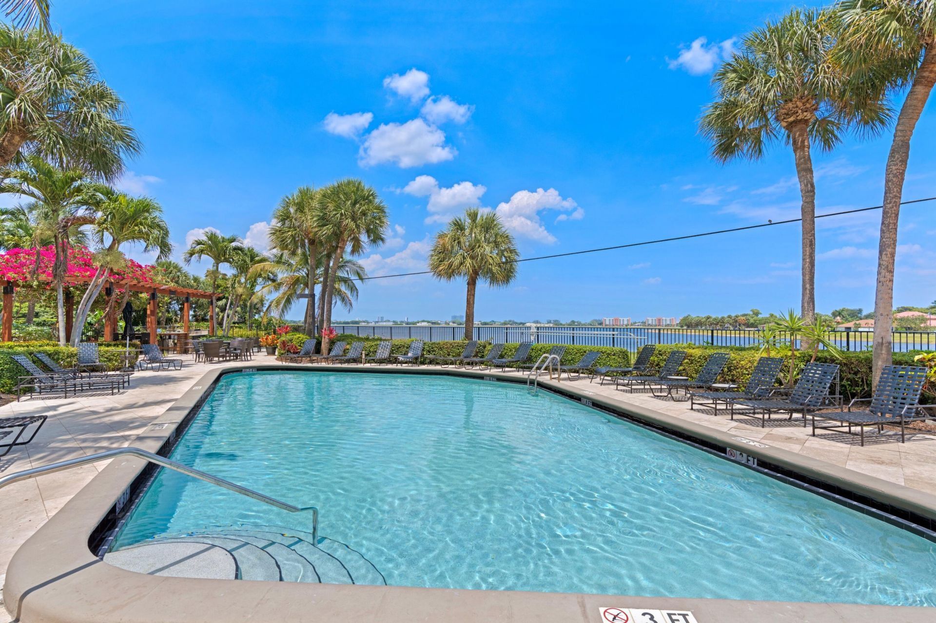 1830 Embassy Drive, Unit 503, West Palm Beach, FL 33401 Photo