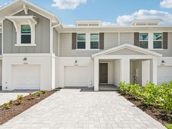 12937 SW Forli Way, Port St. Lucie, FL 34987