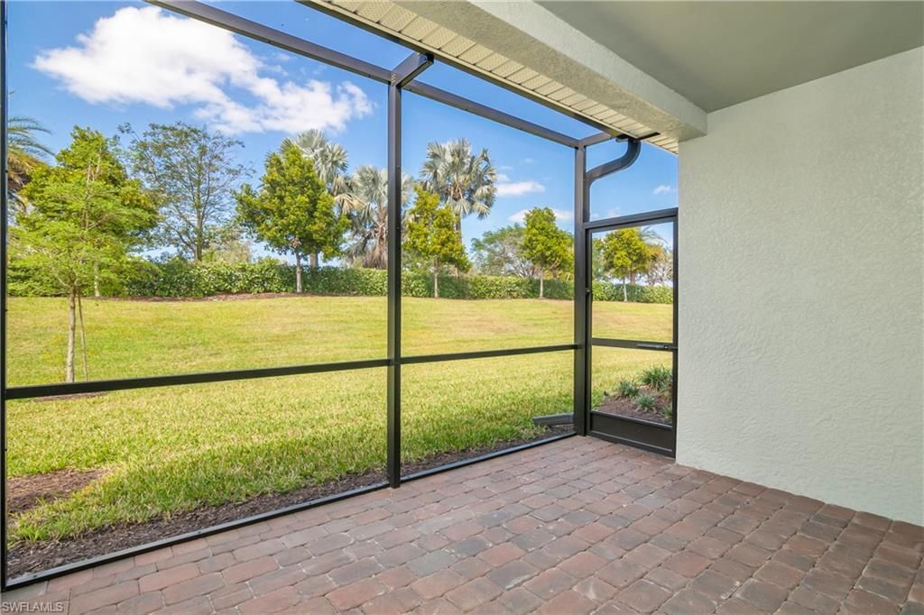 14559 Edgewater Cir, Naples, FL 34114 Photo