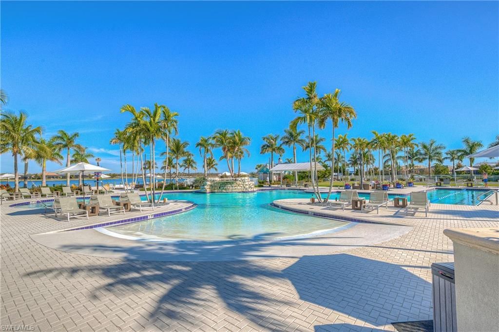 14559 Edgewater Cir, Naples, FL 34114 Photo