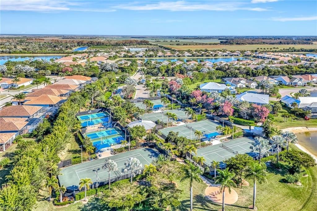 14559 Edgewater Cir, Naples, FL 34114 Photo