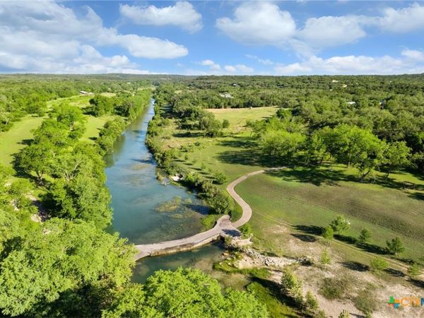 5055 Wayside Drive, Wimberley, TX 78676