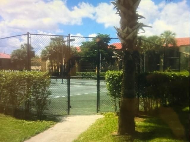 10725 Cleary Blvd, Unit 205, Plantation, FL 33324 Photo