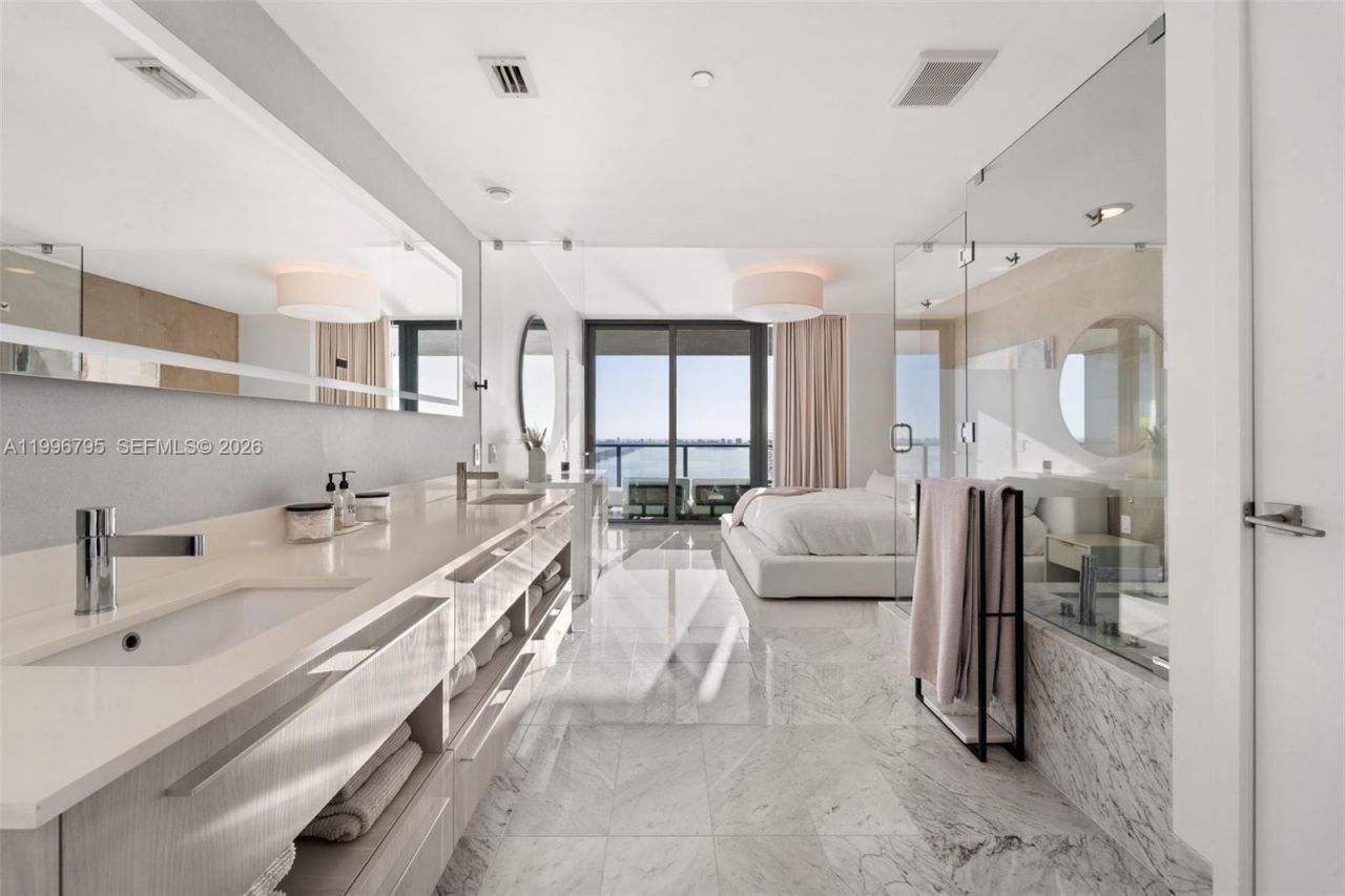 3131 NE 7th Ave, Unit 3105, Miami, FL 33137 Photo