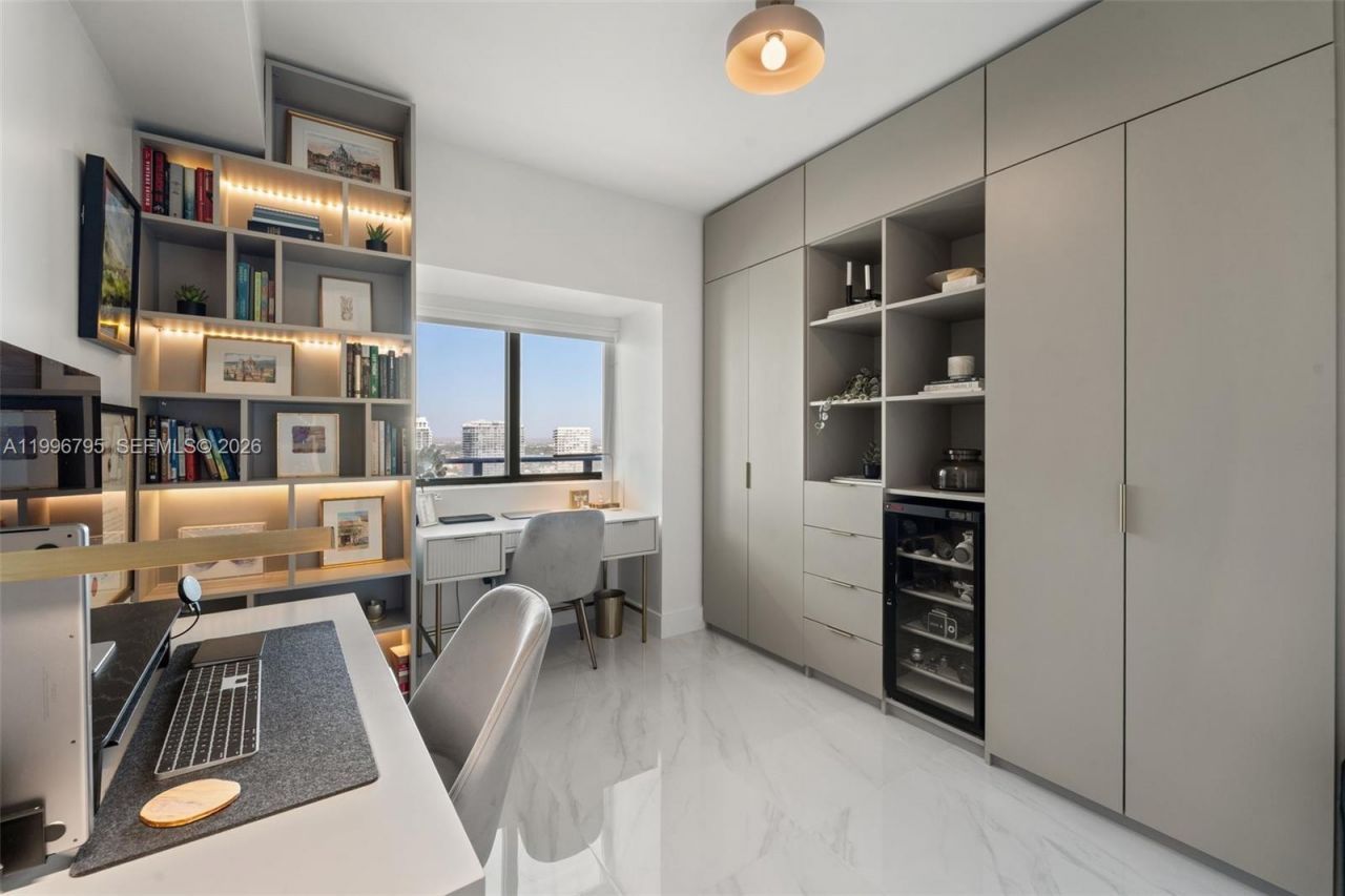 3131 NE 7th Ave, Unit 3105, Miami, FL 33137 Photo