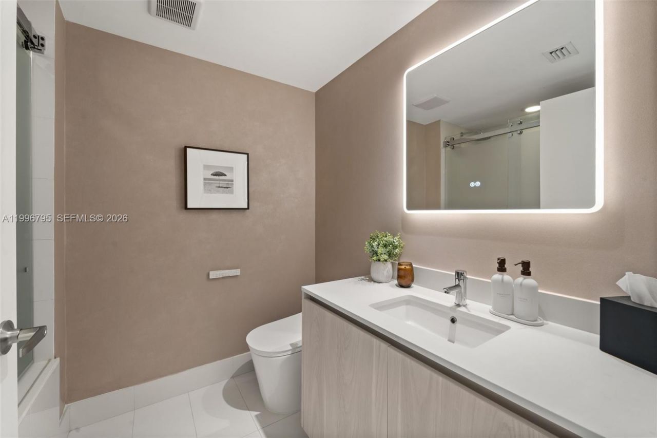 3131 NE 7th Ave, Unit 3105, Miami, FL 33137 Photo