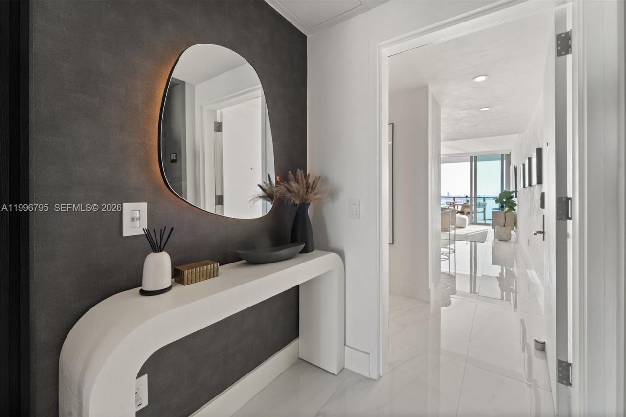 3131 NE 7th Ave, Unit 3105, Miami, FL 33137 Photo