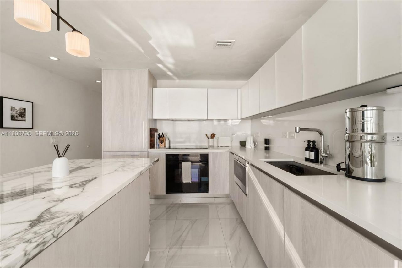 3131 NE 7th Ave, Unit 3105, Miami, FL 33137 Photo