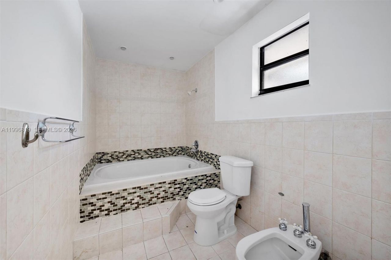 1545 Cantoria Ave, Coral Gables, FL 33146 Photo