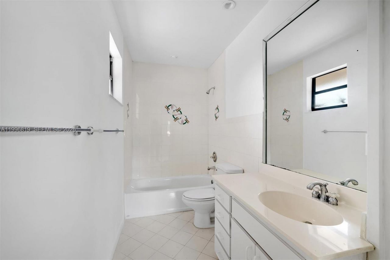 1545 Cantoria Ave, Coral Gables, FL 33146 Photo