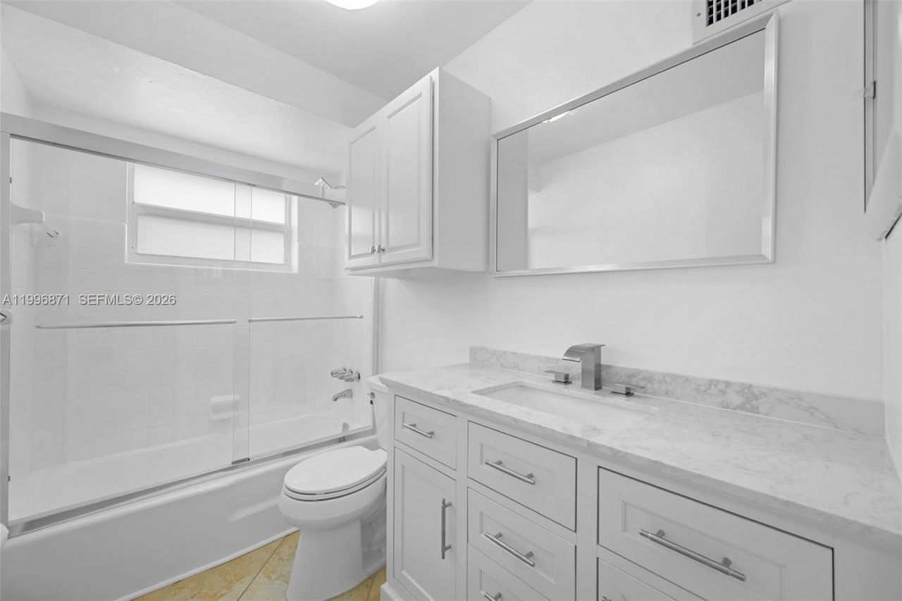 2320 NW 73rd Ave , Sunrise, FL 33313 Photo