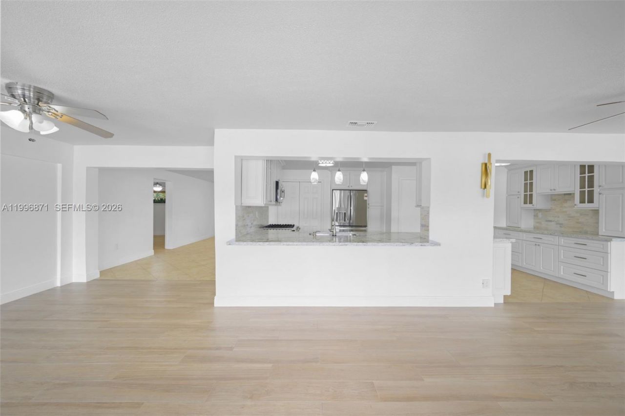 2320 NW 73rd Ave , Sunrise, FL 33313 Photo