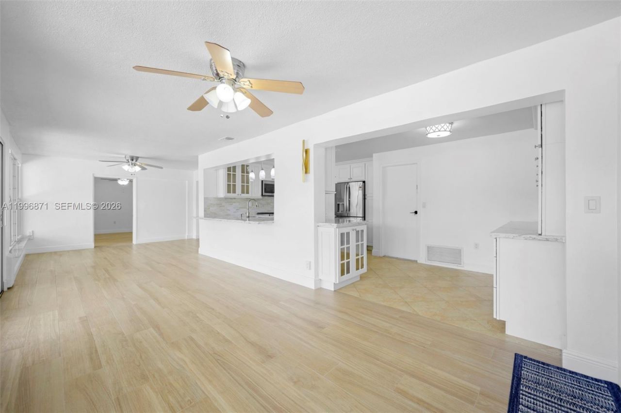 2320 NW 73rd Ave , Sunrise, FL 33313 Photo