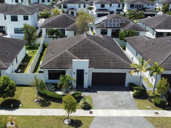 23552 SW 107th Pl, Homestead, FL 33032